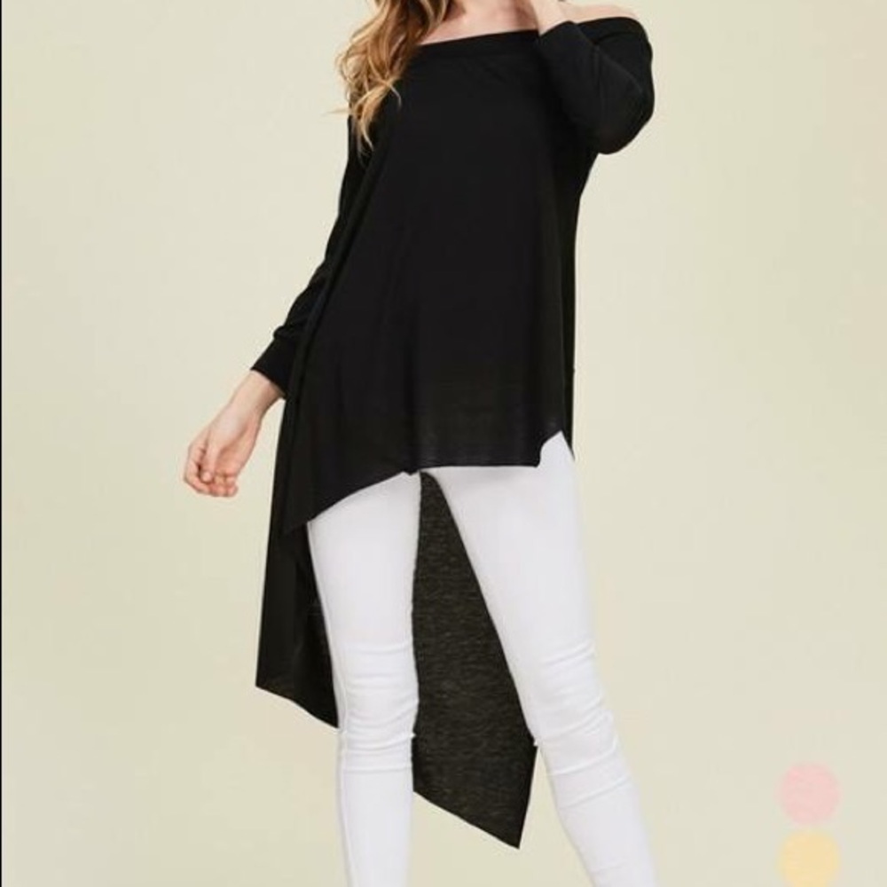 Asymmetrical Hem off shoulder top.